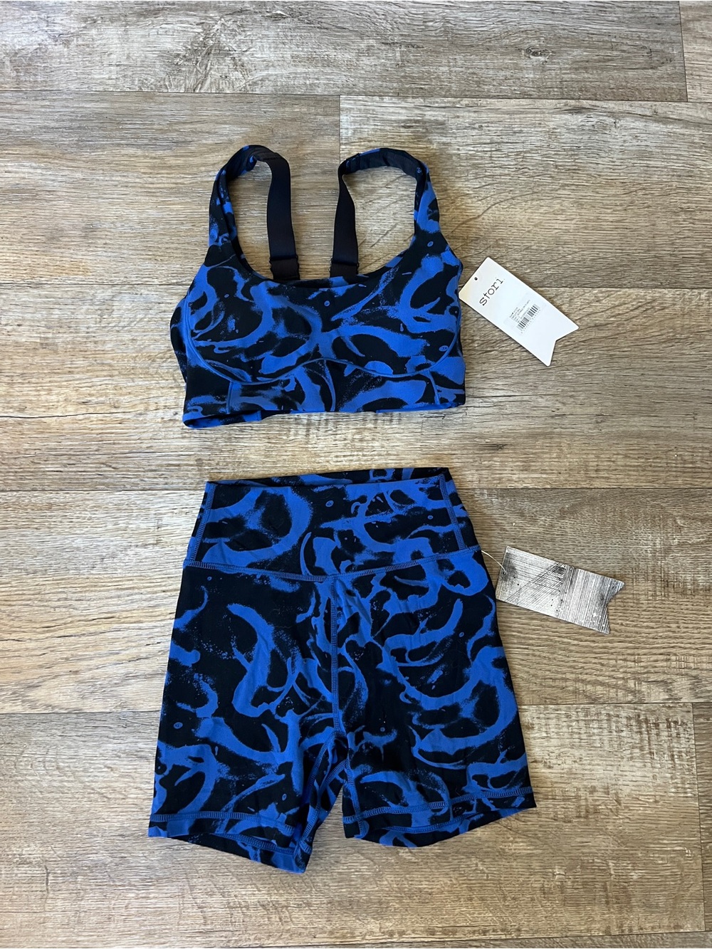 STORI Perseverance 4” Fitted Short and Enroute Bra SET in Blue Scribble Onyx